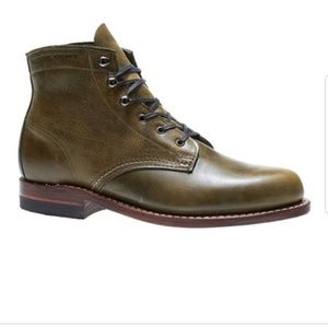 1000 MILE WOMEN SHOES BOOTS SIZE 7.5 SOFT GREEN